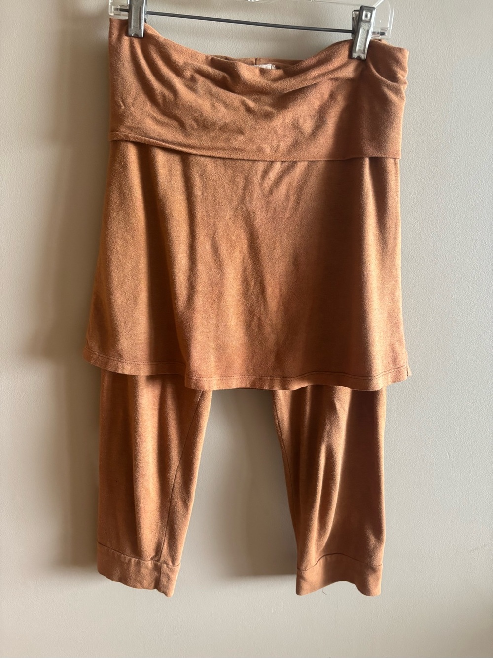 Bohemian Folk Clothing Fold-Over Waist Skirted Capri Leggings in Acorn